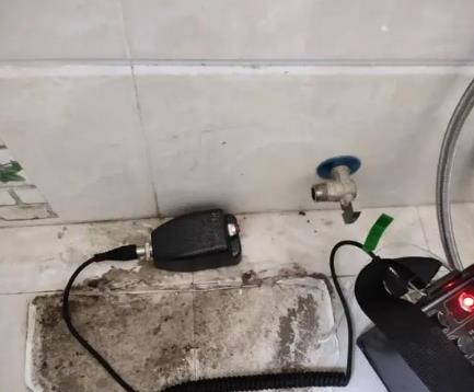 淮阴屋顶漏水维修公司分享下卫生间漏水的危害及解决方法